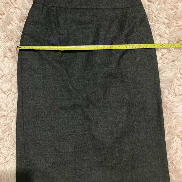 Like New Hugo Boss Pencil Skirt - Picture 7 of 12